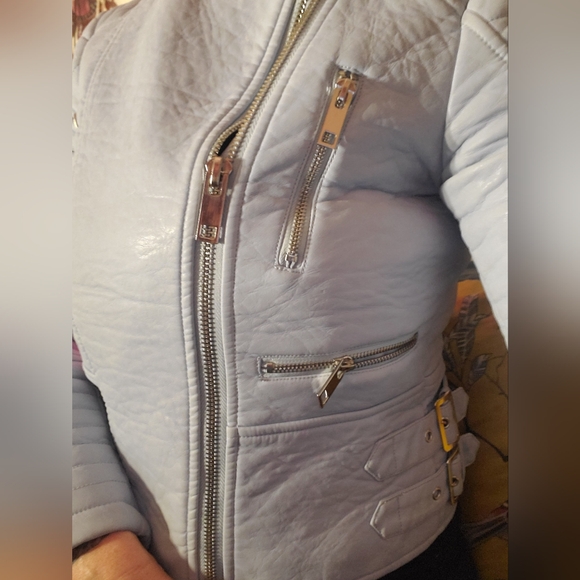 Zara baby blue THICK lined jacket zipper and buckle details some flaws in neck - Picture 4 of 6